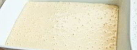 шарлотка на простокваше с яблоками. Шаг 4