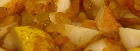 шарлотка с грушами, изюмом и корицей. Шаг 7