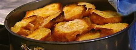 шарлотка с грушами, изюмом и корицей. Шаг 9