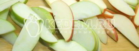 шарлотка с творогом и яблоками. Шаг 9