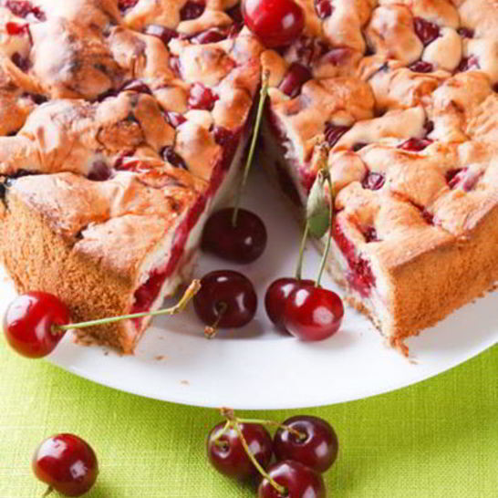 Рецепт шарлотки с вишней