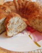 Шарлотка с яблоками и бананами