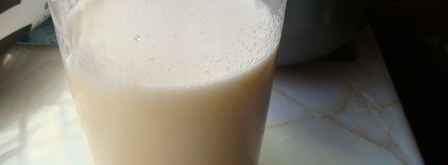 шарлотка с яблоками и изюмом. Шаг 3