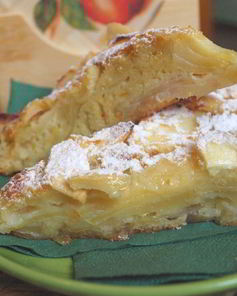 Шарлотка с яблоками с коньяком