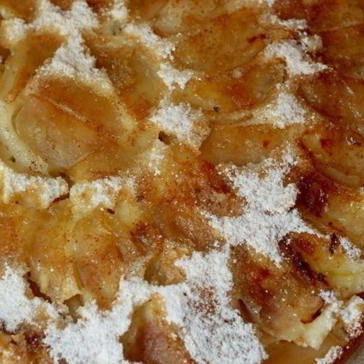 Шарлотка с яблоками