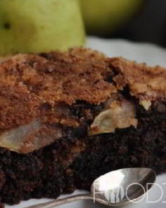 Шоколадная шарлотка с яблоками