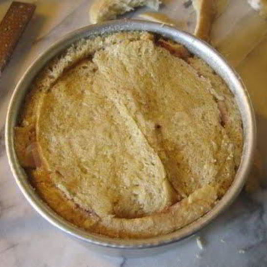 Рецепт яблочной шарлотки из хлеба в чудо-печке