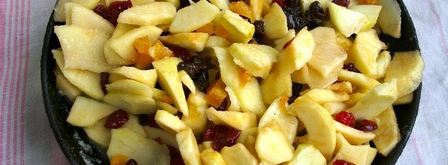 рождественский яблочный штрудель с орехами и сухофруктами. Шаг 5