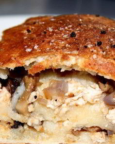 Штрудель с курицей и грибами