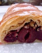 Вишневый штрудель