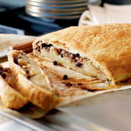 Рецепт яблочного штруделя с орехами