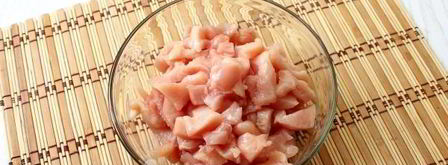 слойки-розочки с курицей и сыром. Шаг 3