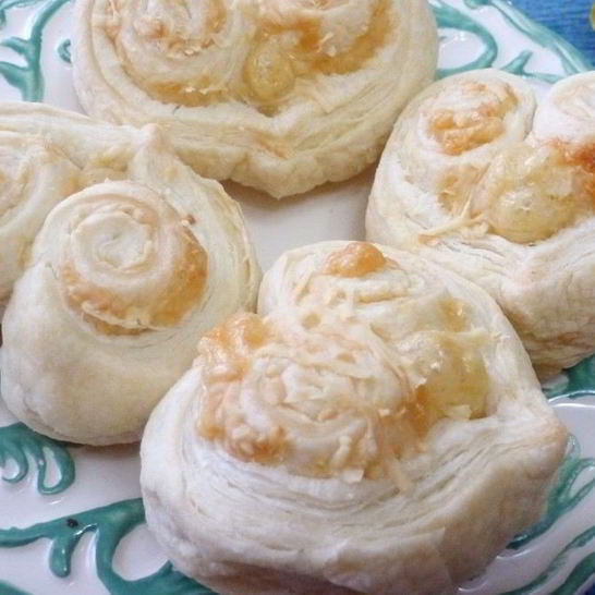 Рецепт слоек с сыром