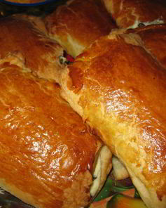 Слойки с творогом и изюмом