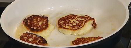 лимонные сырники с соусом из маскарпоне. Шаг 8