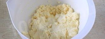 нежные сырники из творога в духовке. Шаг 2