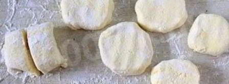 нежные сырники из творога в духовке. Шаг 3