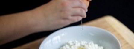 нежные сырники из творога. Шаг 3