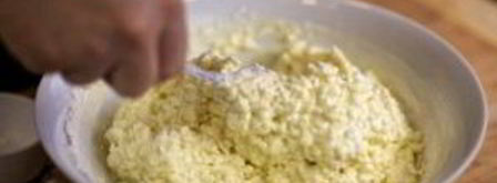 нежные сырники из творога. Шаг 6