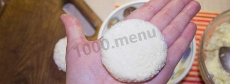 сырники классические из творога на сковороде. Шаг 9