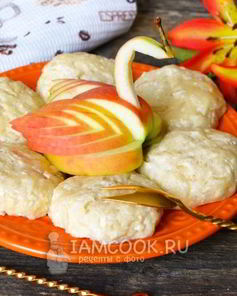 Сырники на пару с яблоком