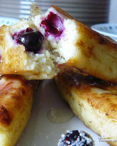 Сырники Полешки с черной смородиной