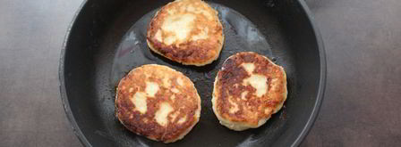 сырники с шоколадно-ореховым соусом. Шаг 2