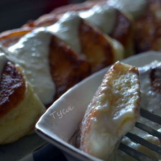 Рецепт сырников, тушенных в сладкой сметане