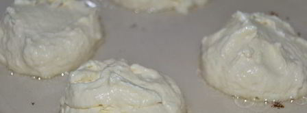 сырники, тушенные в сладкой сметане. Шаг 4