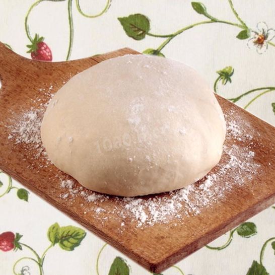 Рецепт дрожжевого теста на сухом молоке с яйцом