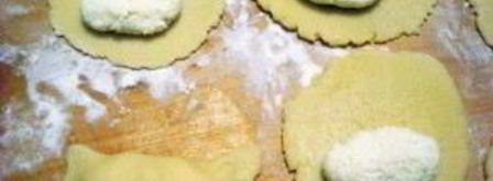 песочное тесто с творожной начинкой. Шаг 8