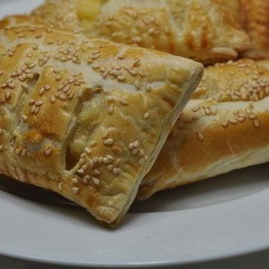 Рецепт слоеного теста с сырома в духовке