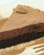 Шоколадный торт с черносливом