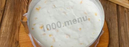 торт с шоколадными подтеками и фруктами. Шаг 21