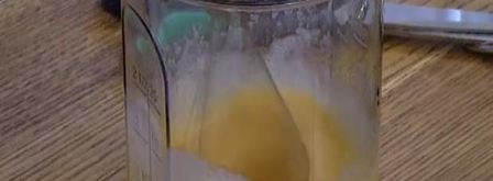 шафранные вафли под шоколадным соусом. Шаг 2