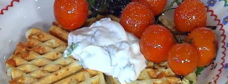 сырные вафли с творогом и карамелизированными помидорами. Шаг 10