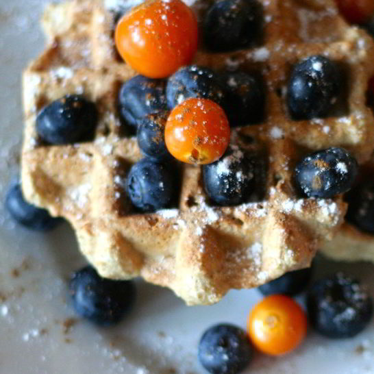 Рецепт толстых вегетарианских вафель из кешью и овсянки