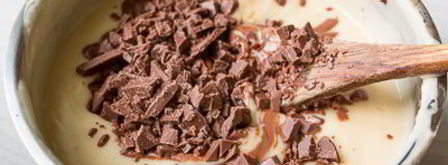 вафельные трубочки с заварным шоколадным кремом. Шаг 7