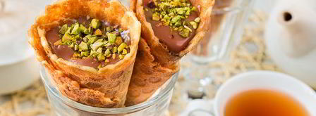 вафельные трубочки с заварным шоколадным кремом. Шаг 14