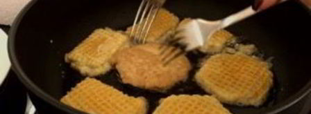 вафли с фаршем — ленивые беляши. Шаг 7