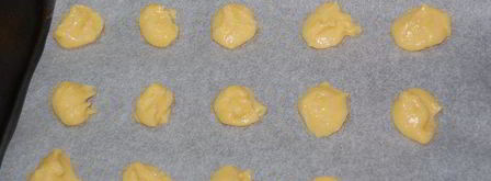 мини-эклеры с клубничным кремом. Шаг 2