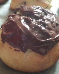 Профитроли с разным кремом