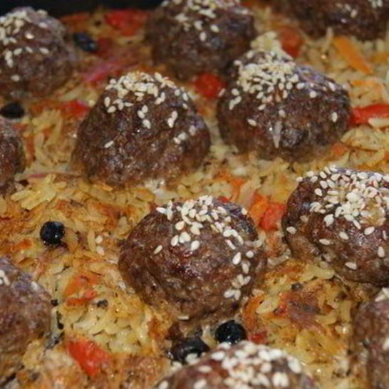 Рецепт рисовой запеканки с мясными шариками