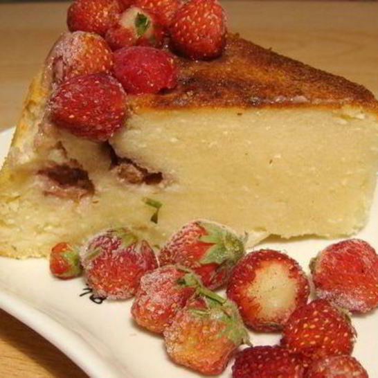 Рецепт творожной запеканки с земляникой