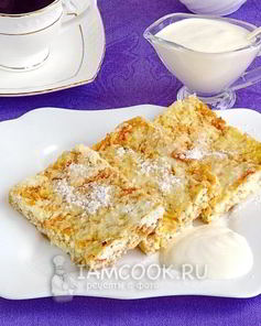 Творожно-яблочная запеканка с изюмом