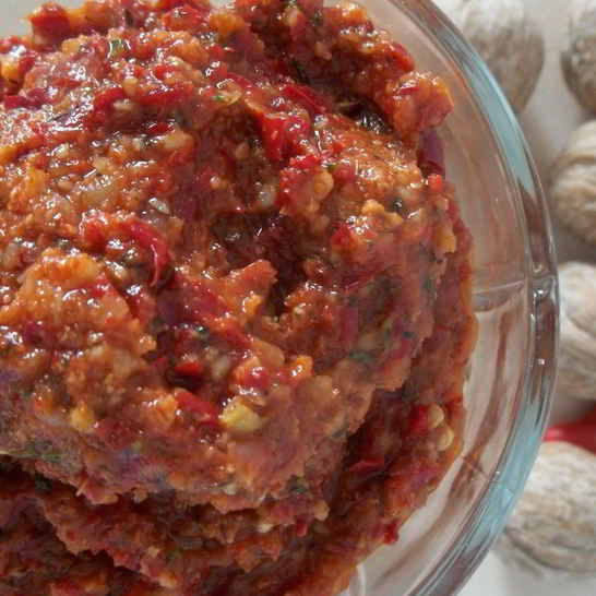 Рецепт аджики с орехами