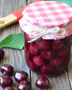 Черешня с косточкой на зиму