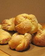 Булочки-узелки с джемом