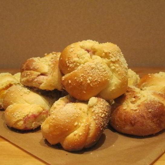 Рецепт булочек-узелков с джемом