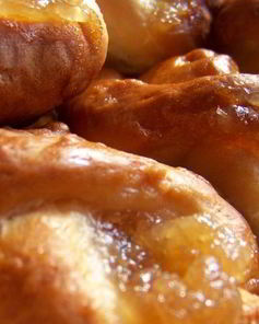 Дрожжевое тесто с джемом